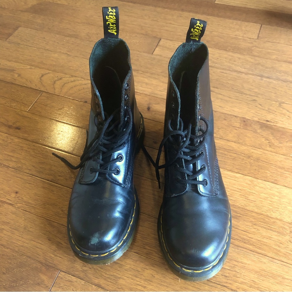 Dr. Martens Airwair Black Boots